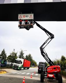Caisson ajouré suspendu